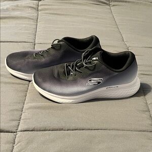 Skechers Gradient Black and White Sneakers